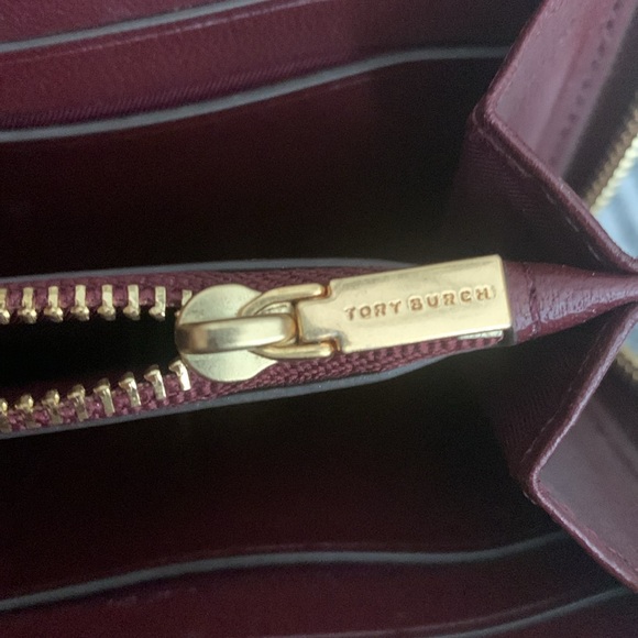 Tory Burch wallet - Picture 6 of 8